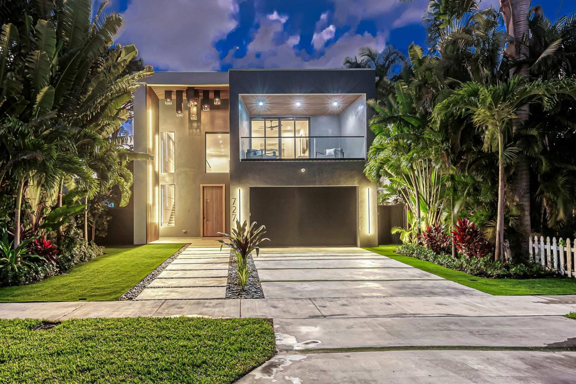 Enclave- Brand New Luxe Olas Holiday home