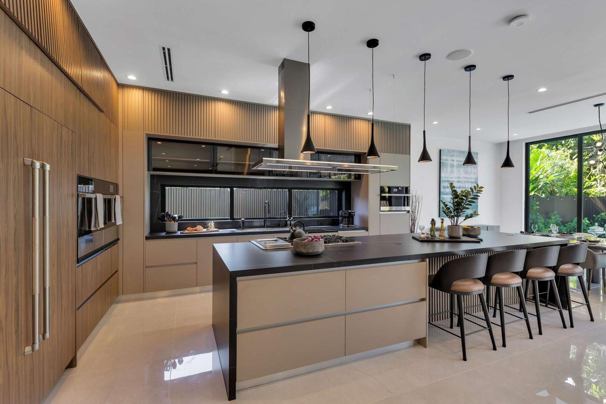 Enclave- Brand New Luxe Olas Holiday home
