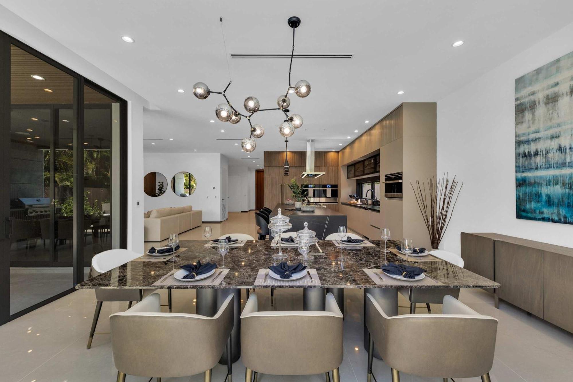 Enclave- Brand New Luxe Olas