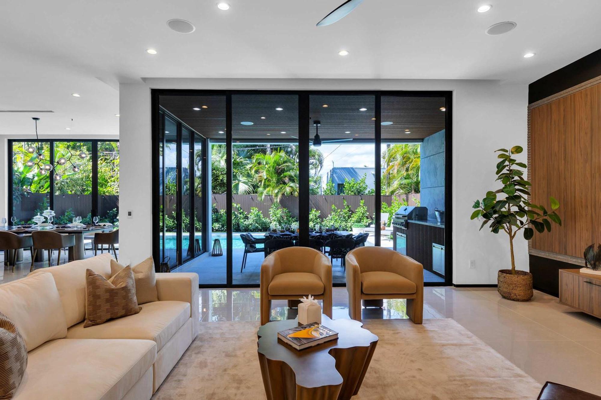 Holiday home Enclave- Brand New Luxe Olas