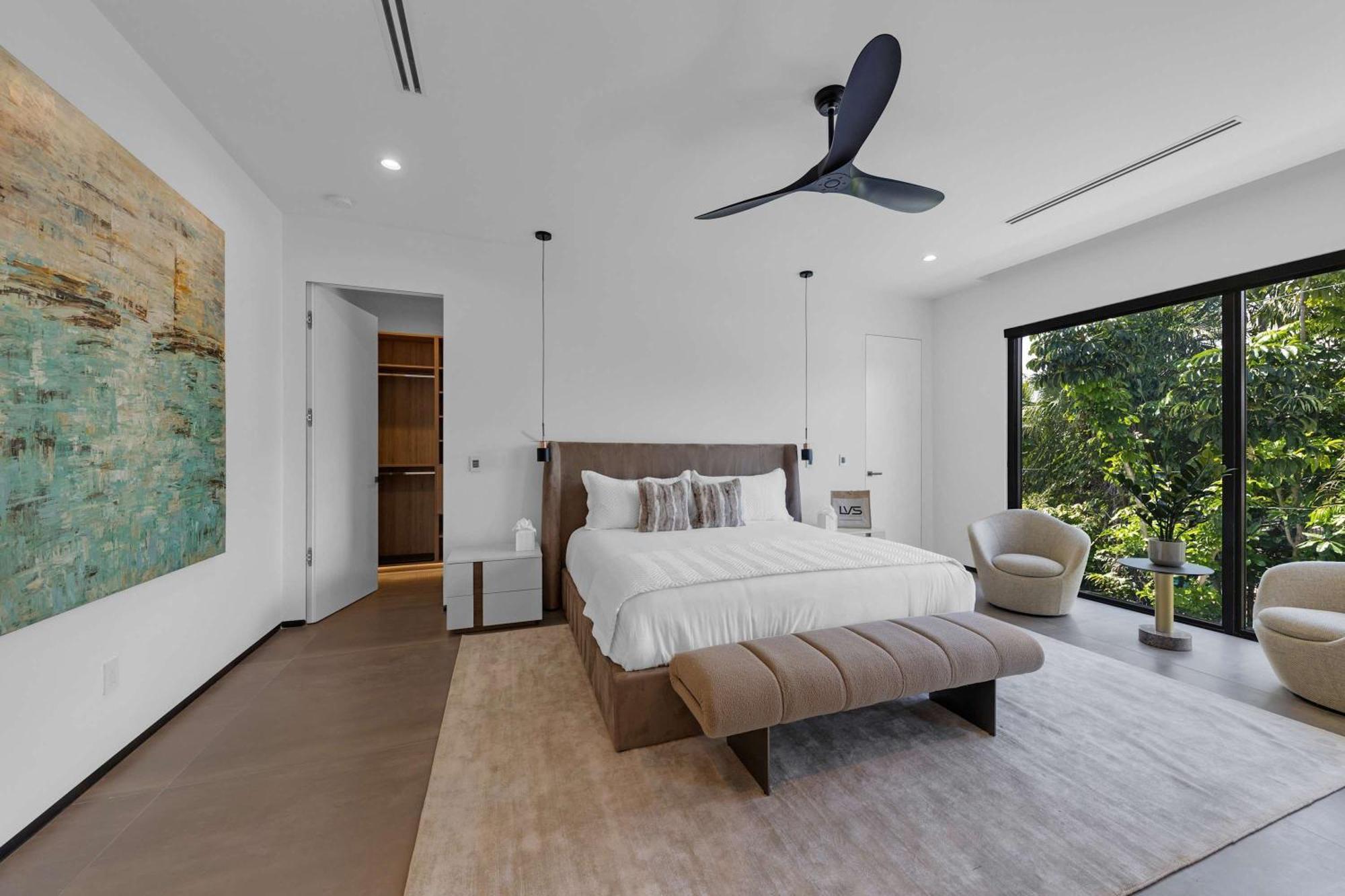 Enclave- Brand New Luxe Olas