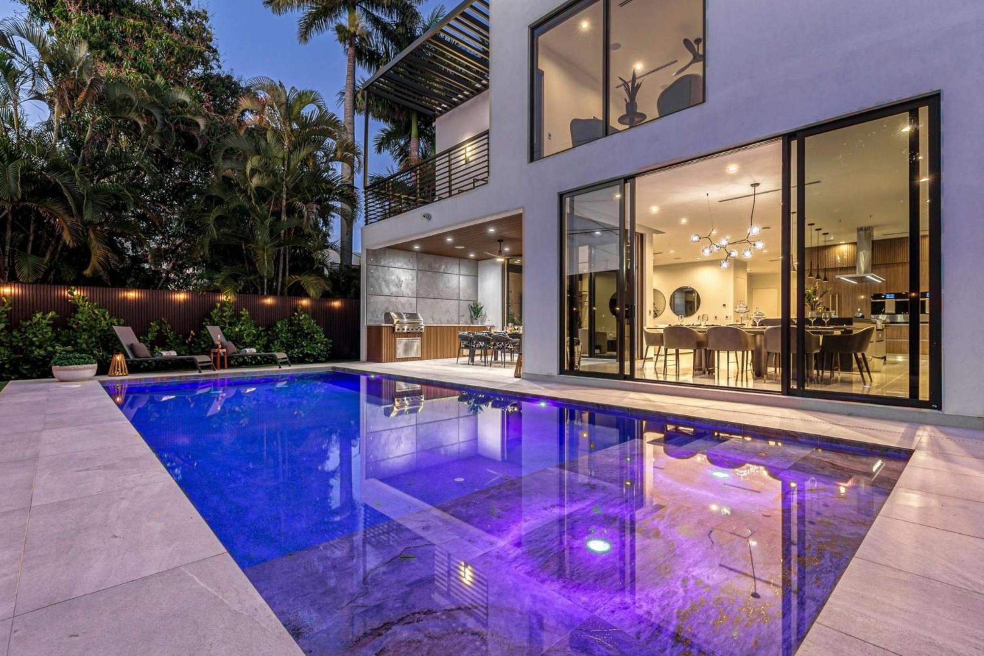 Enclave- Brand New Luxe Olas Holiday home Fort Lauderdale