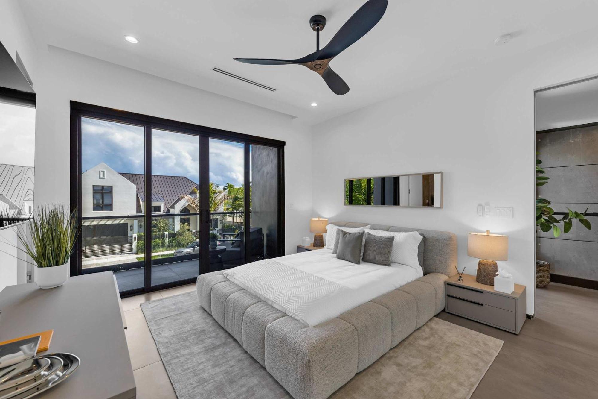 Enclave- Brand New Luxe Olas