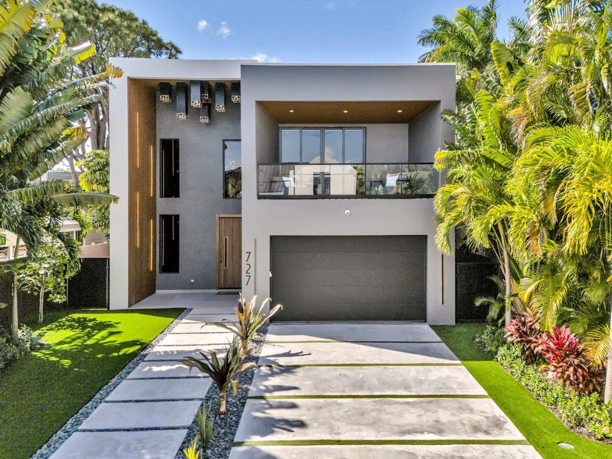 Enclave- Brand New Luxe Olas Holiday home