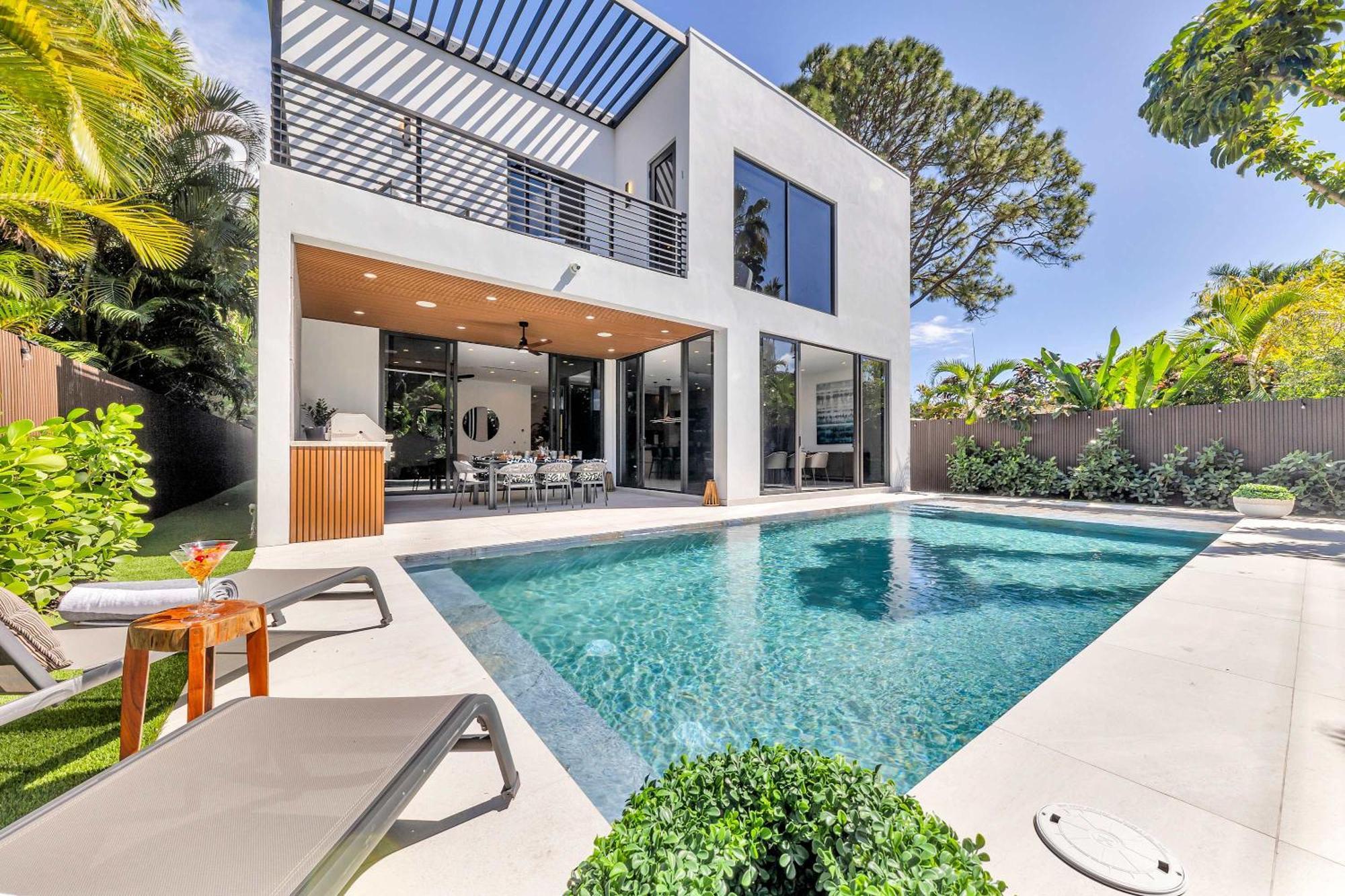 Enclave- Brand New Luxe Olas Holiday home Fort Lauderdale