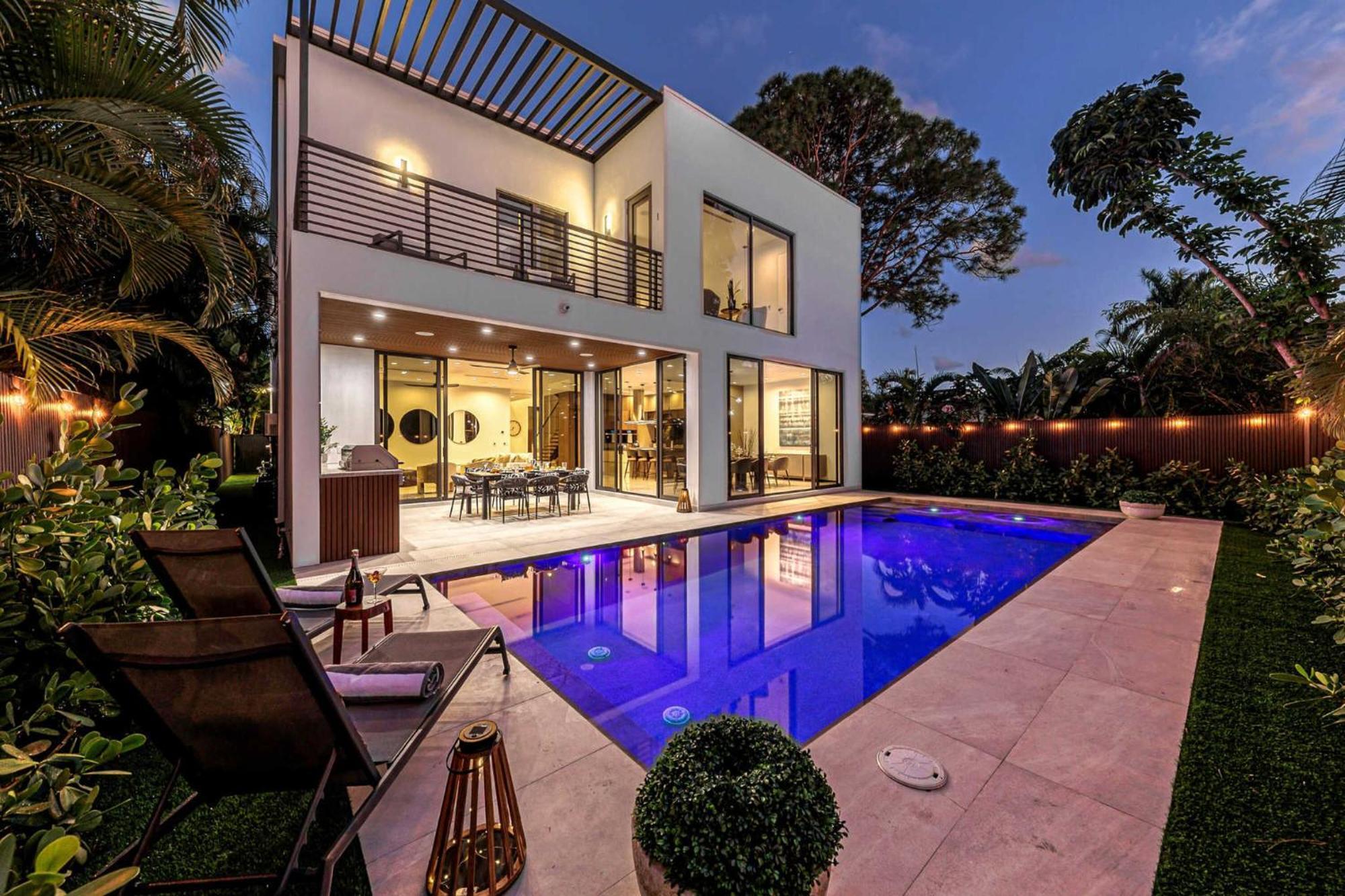 Enclave- Brand New Luxe Olas Holiday home Fort Lauderdale