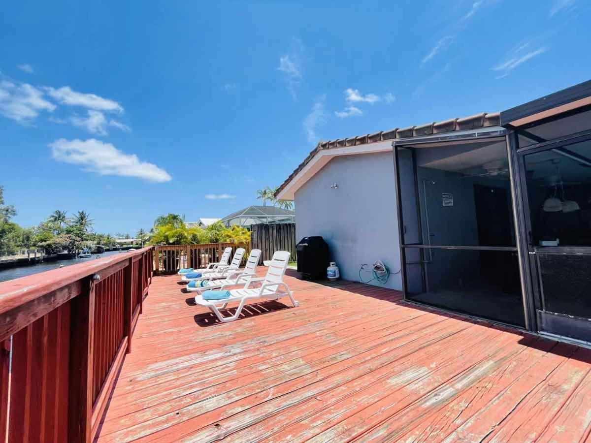 Villa 4 Bedroom With Pool, Dock, Canal. Bermuda's Secret *