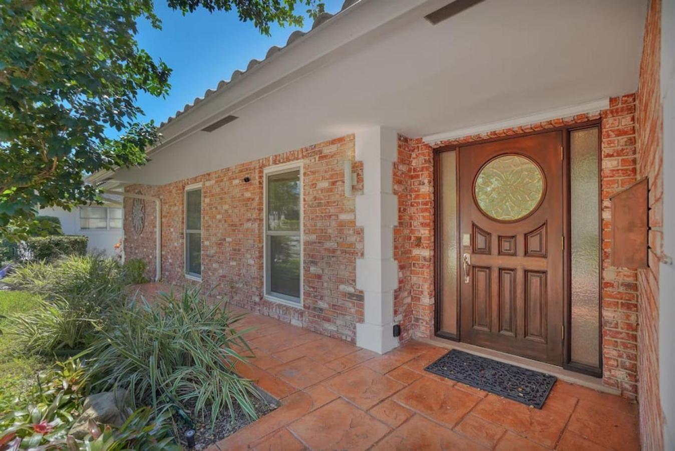 Holiday home The Dreamcatcher - 4 Bed, 2 Bath, Private Heated Pool, Bbq, Game Room, Park Fort Lauderdale