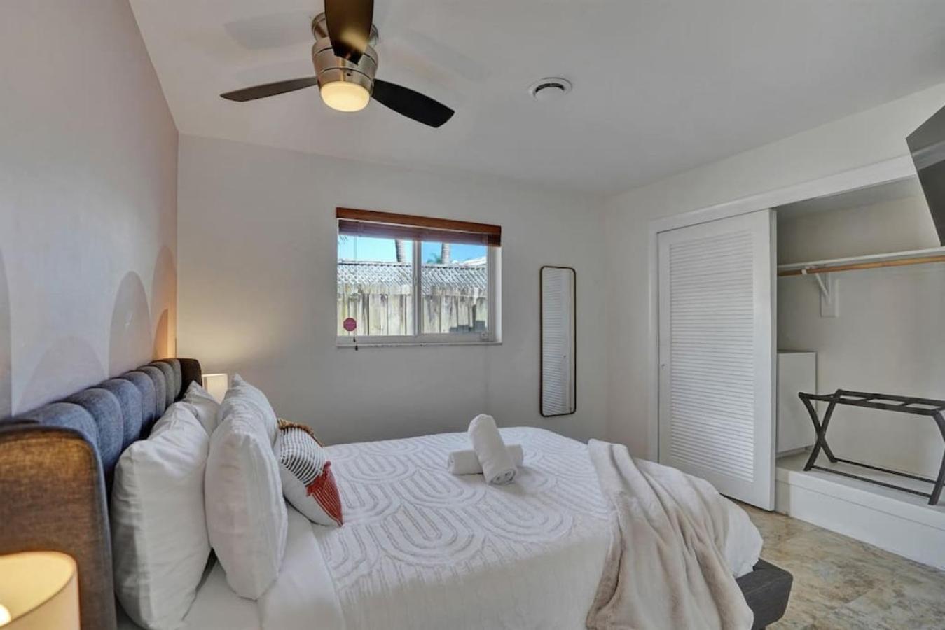 Holiday home The Dreamcatcher - 4 Bed, 2 Bath, Private Heated Pool, Bbq, Game Room, Park