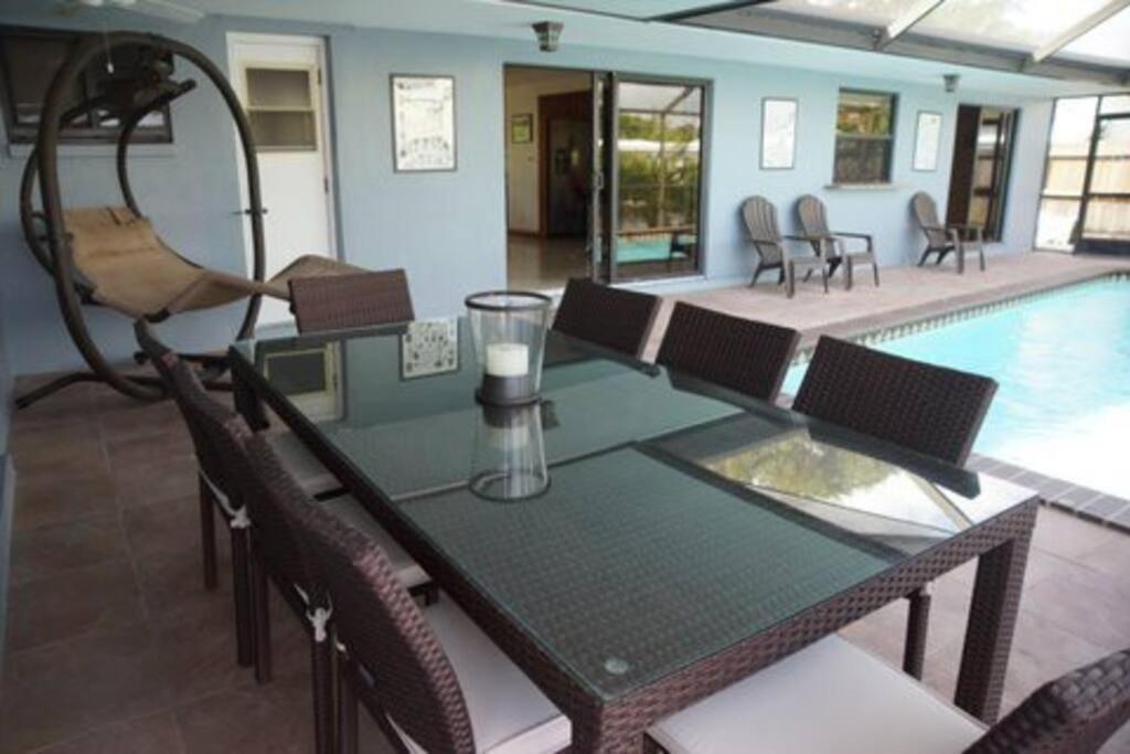 4 Bedroom With Pool, Dock, Canal. Bermuda's Secret Villa Fort Lauderdale
