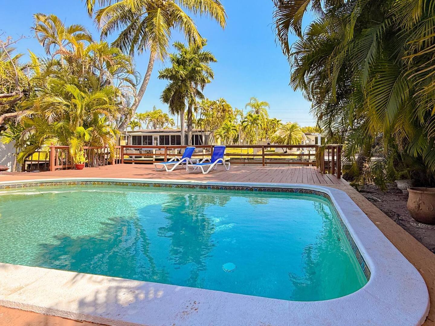Holiday home Luxury Oakland Park Retreat Pool Access *