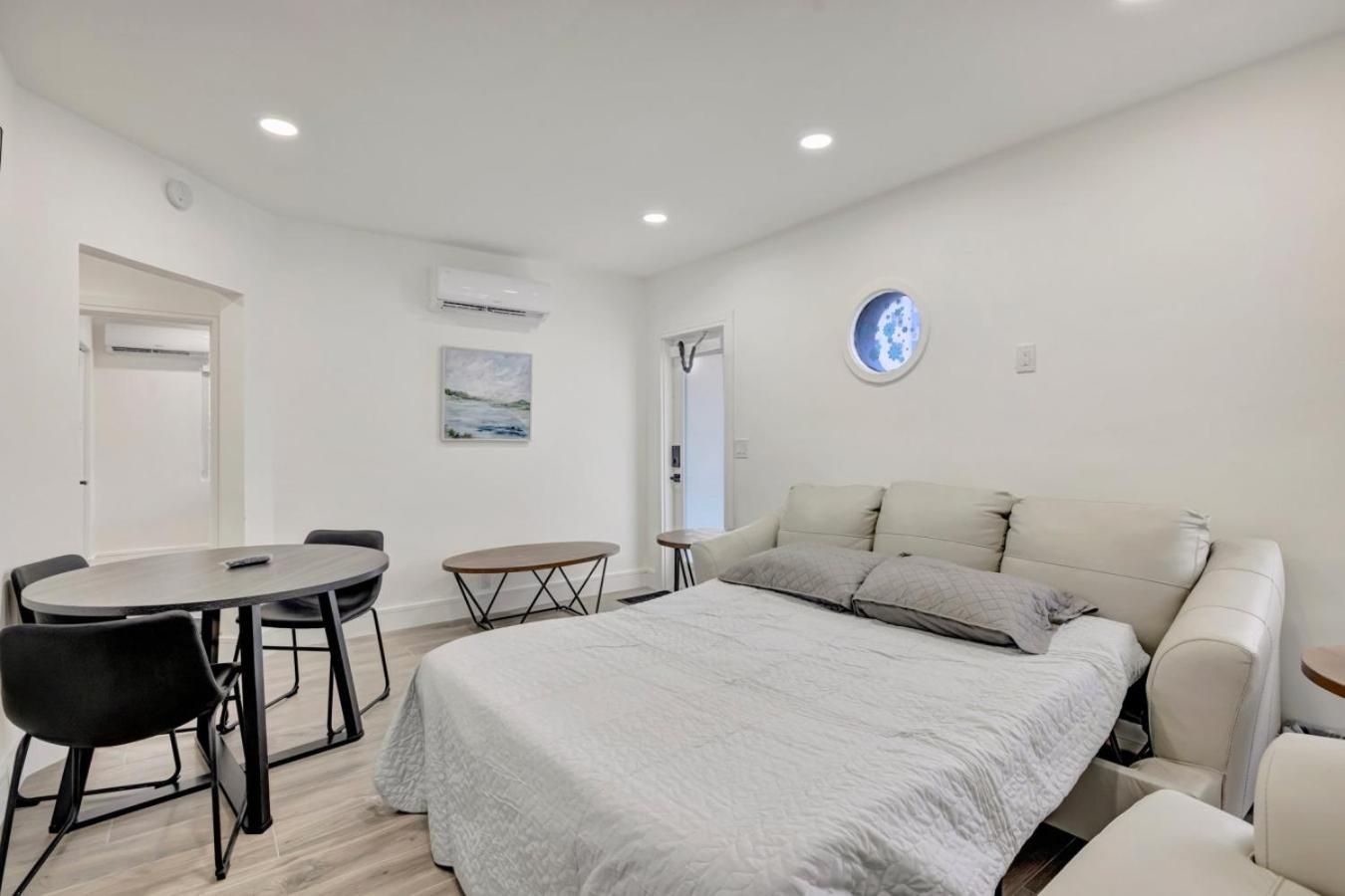 Apartment Banyan St 2br 1ba Off Olas Steps To 1 *