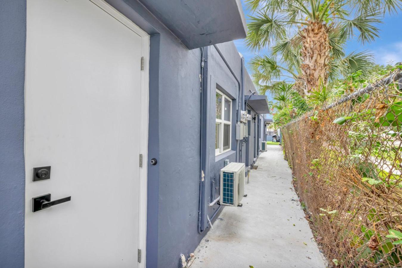 Banyan St 2br 1ba Off Olas Steps To 1