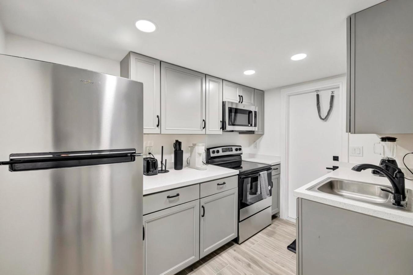 Apartment Banyan St 2br 1ba Off Olas Steps To 1 *
