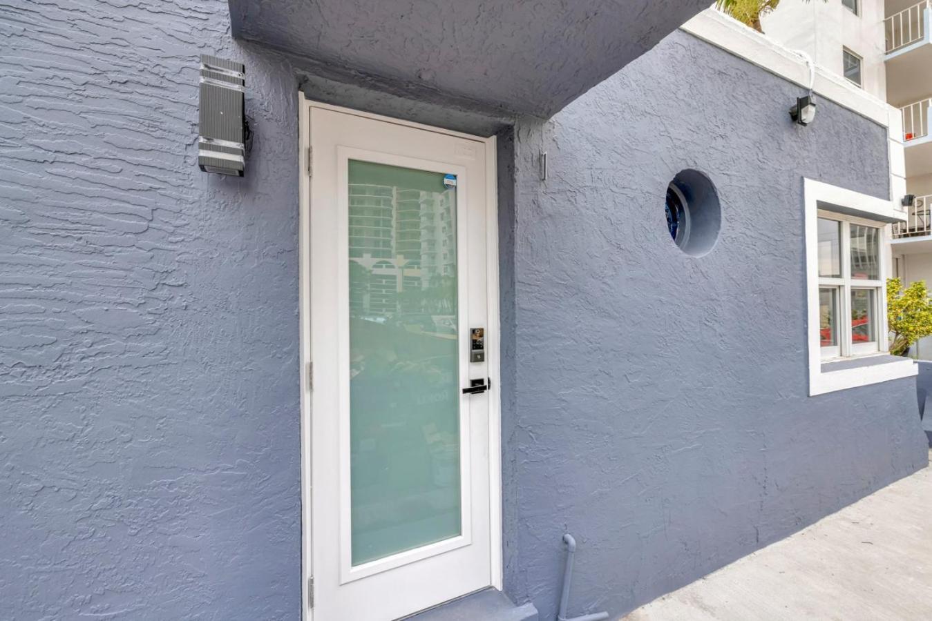 Banyan St 2br 1ba Off Olas Steps To 1 *