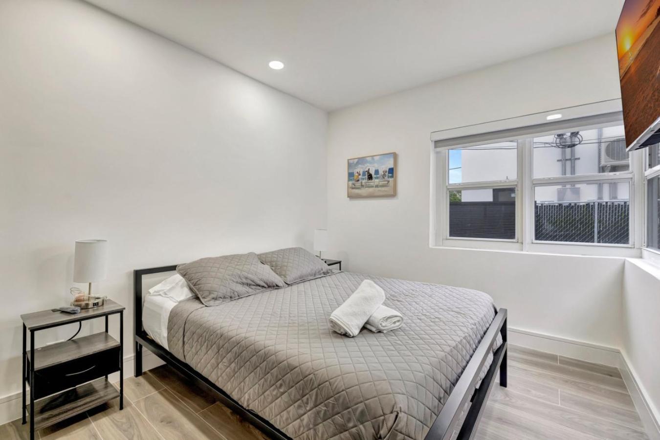 Banyan St 2br 1ba Off Olas Steps To 1 Apartment Fort Lauderdale