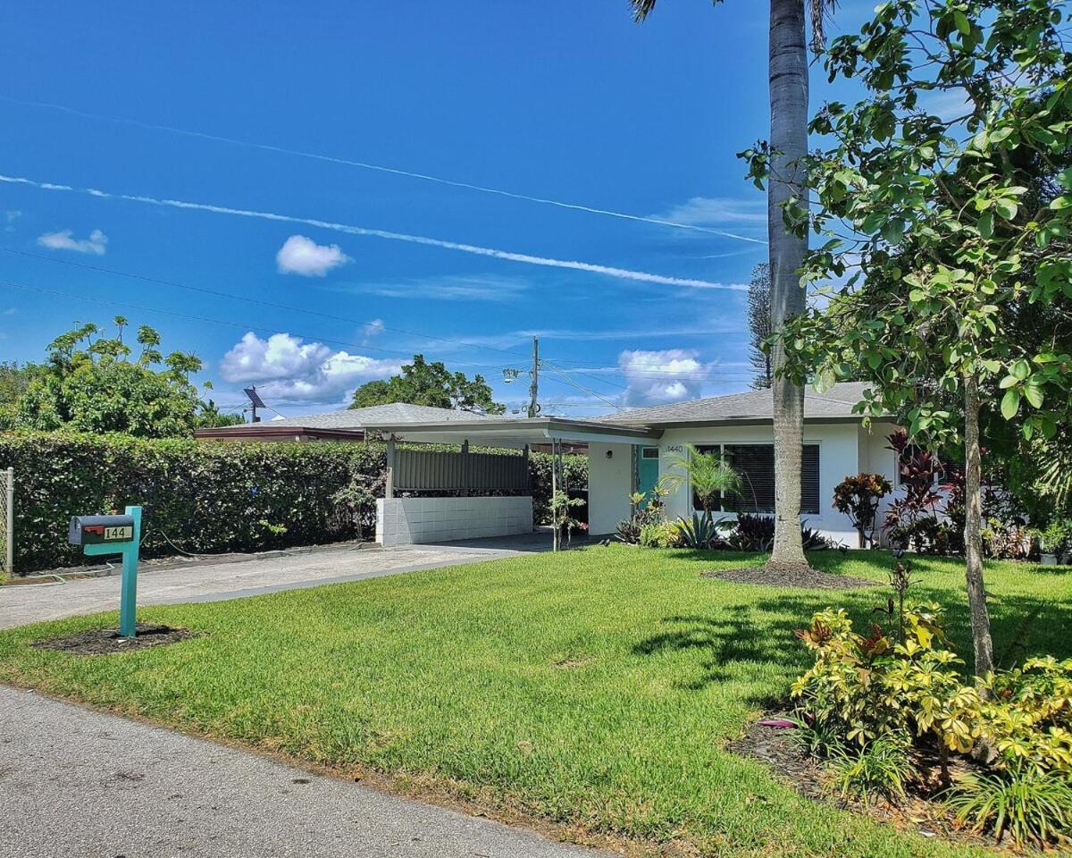 Private Oasis With Lap Pool Close To The Center Fort Lauderdale