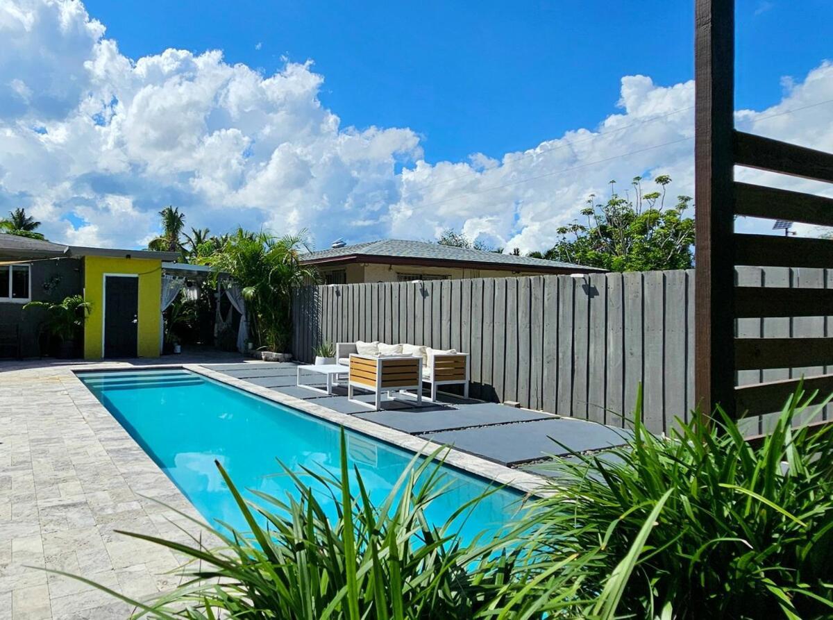 Private Oasis With Lap Pool Close To The Center Holiday home *