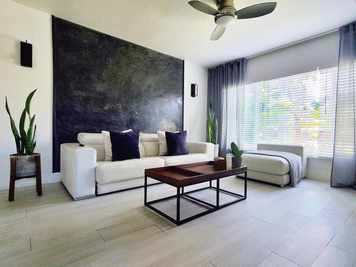 Private Oasis With Lap Pool Close To The Center Holiday home