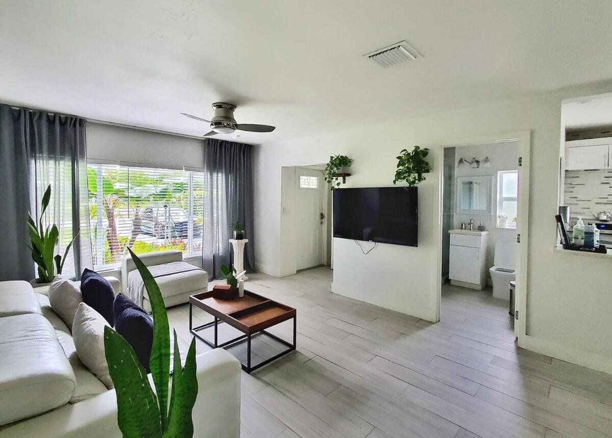 Private Oasis With Lap Pool Close To The Center * Fort Lauderdale