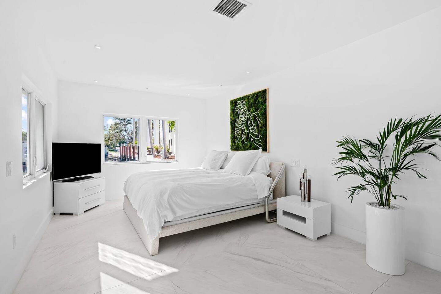 Casa Encanto By Tilahstays