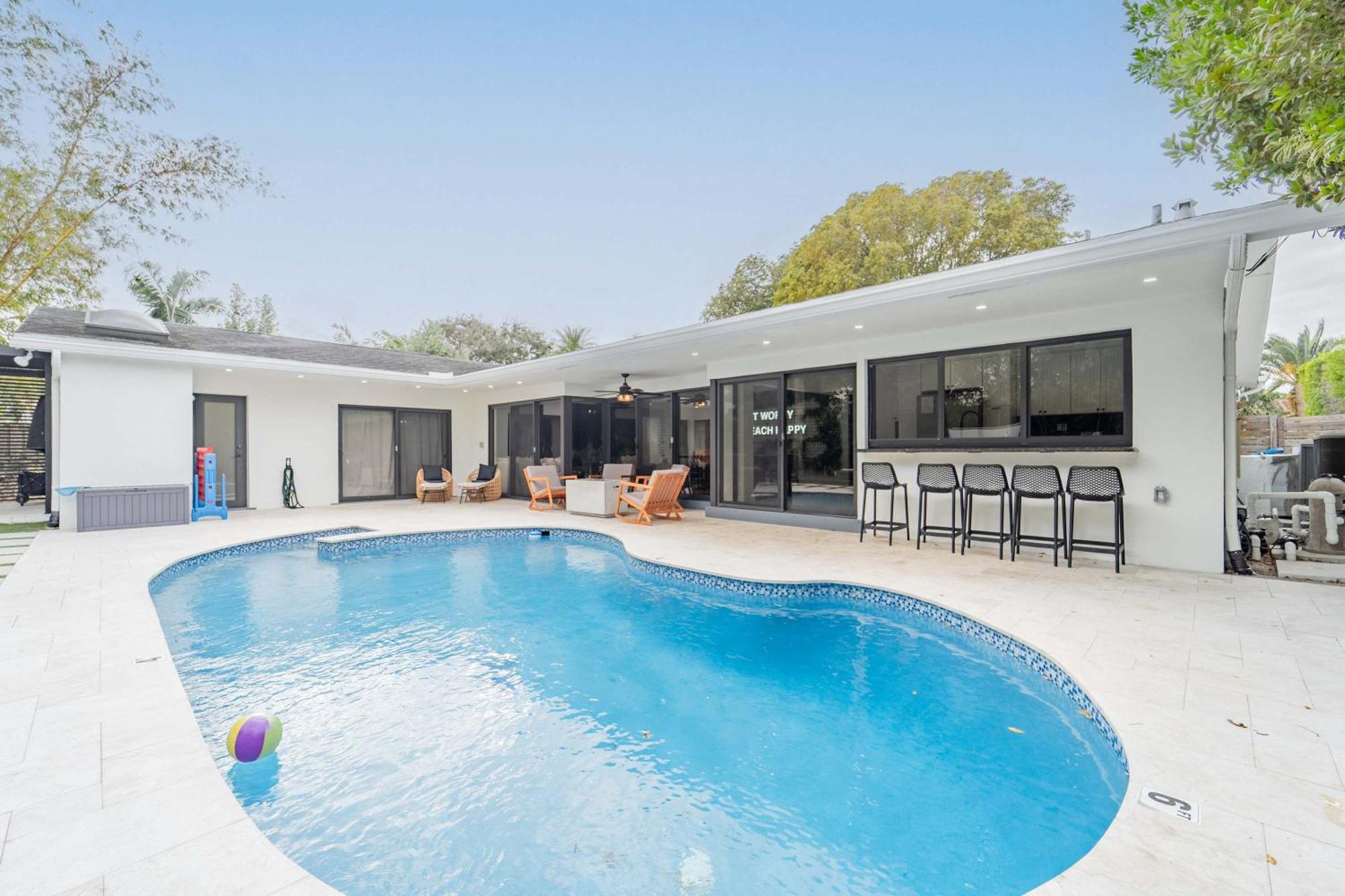 Style Backyard Heated Pool Hot Tub Fire Pit