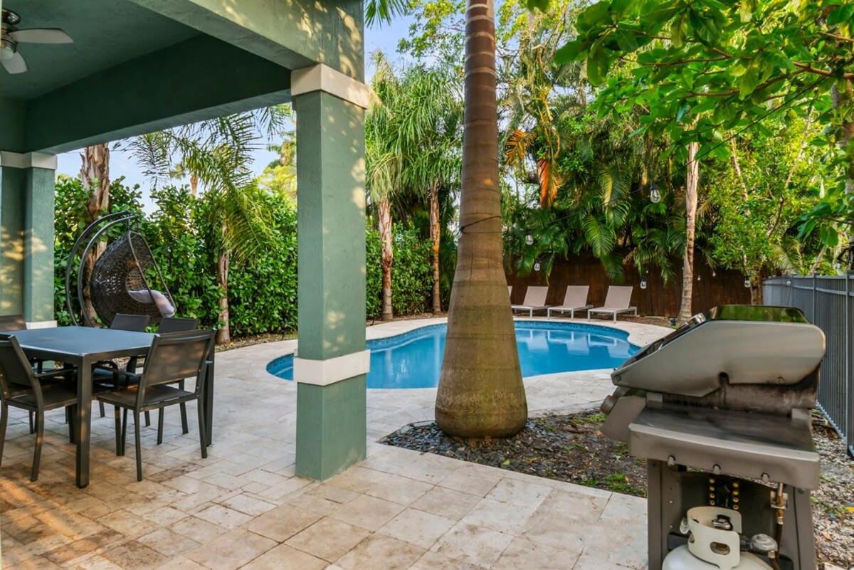 Chic Pool Oasis Modern Open Floor King Beds * Fort Lauderdale