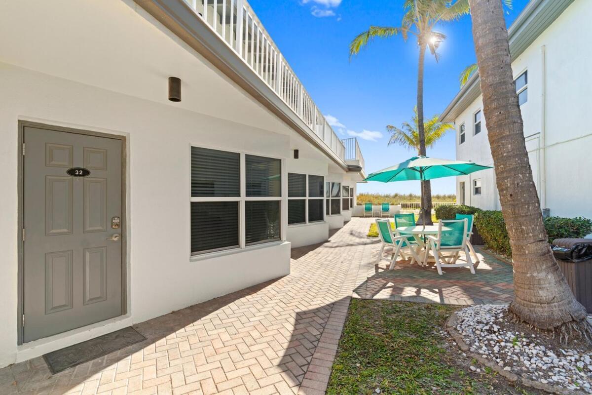 Apartment Pool Beachfront Fort Lauderdale