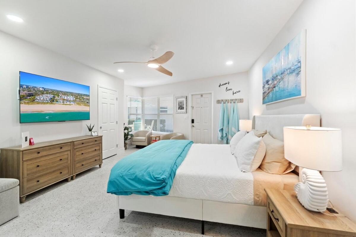 Apartment Pool Beachfront