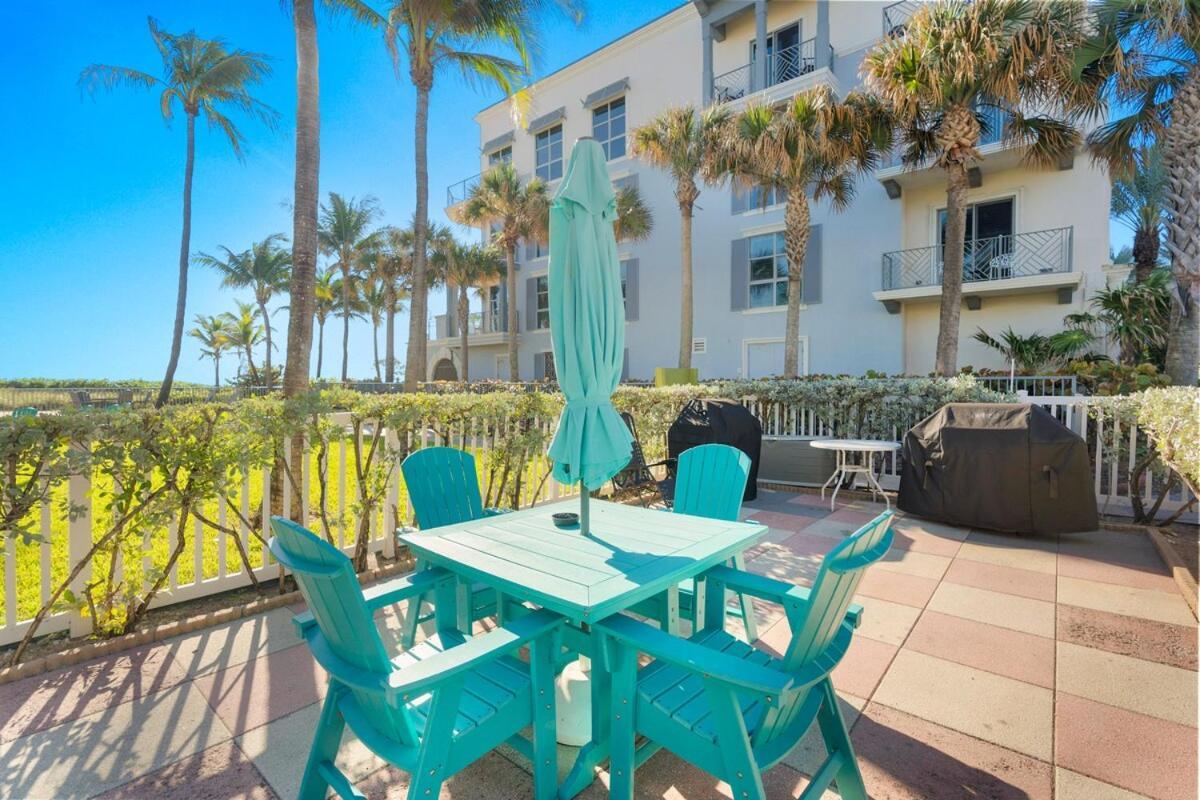 Pool Beachfront