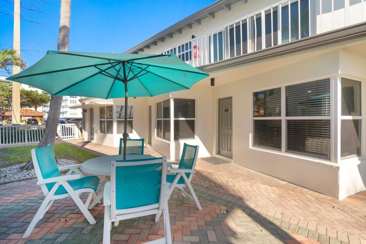 Apartment Pool Beachfront