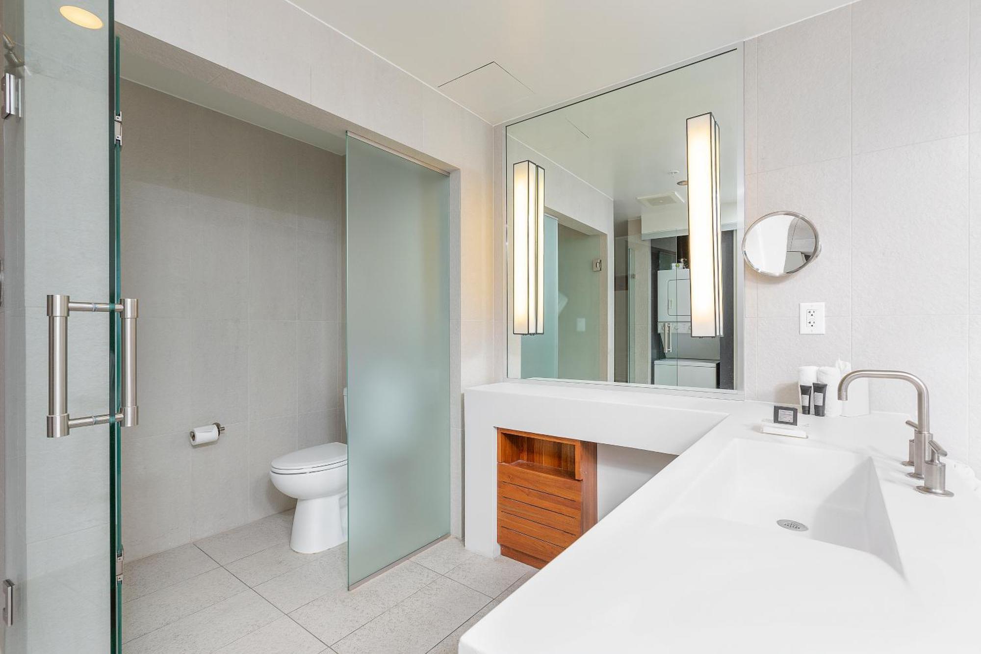 Apartment 16th Floor Luxury 2 Bedroom - Ocean Views & Luxury
