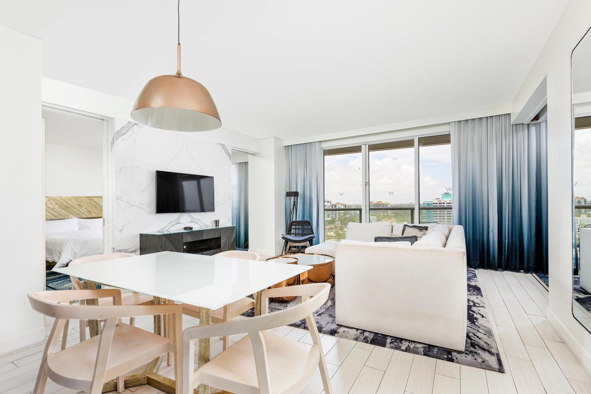 16th Floor Luxury 2 Bedroom - Ocean Views & Luxury Apartment