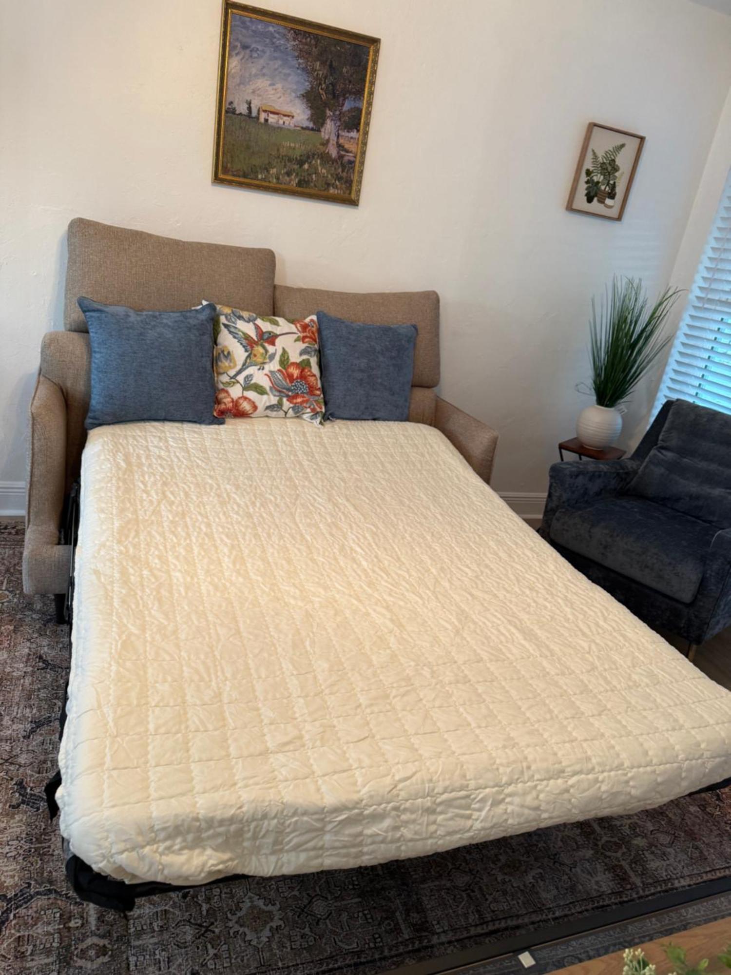 Apartment Comfort Near The *