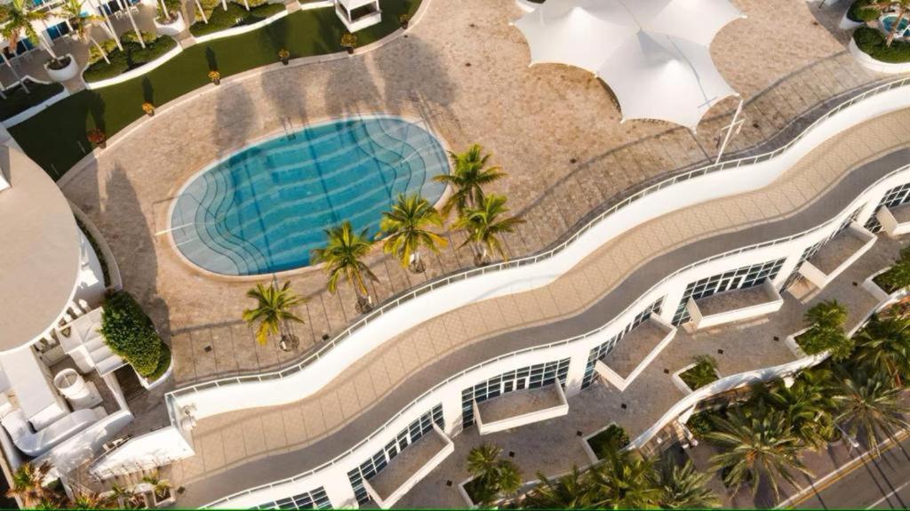 Apartment Oceanfront Ritz-carlton 1 Bedroom Luxury *