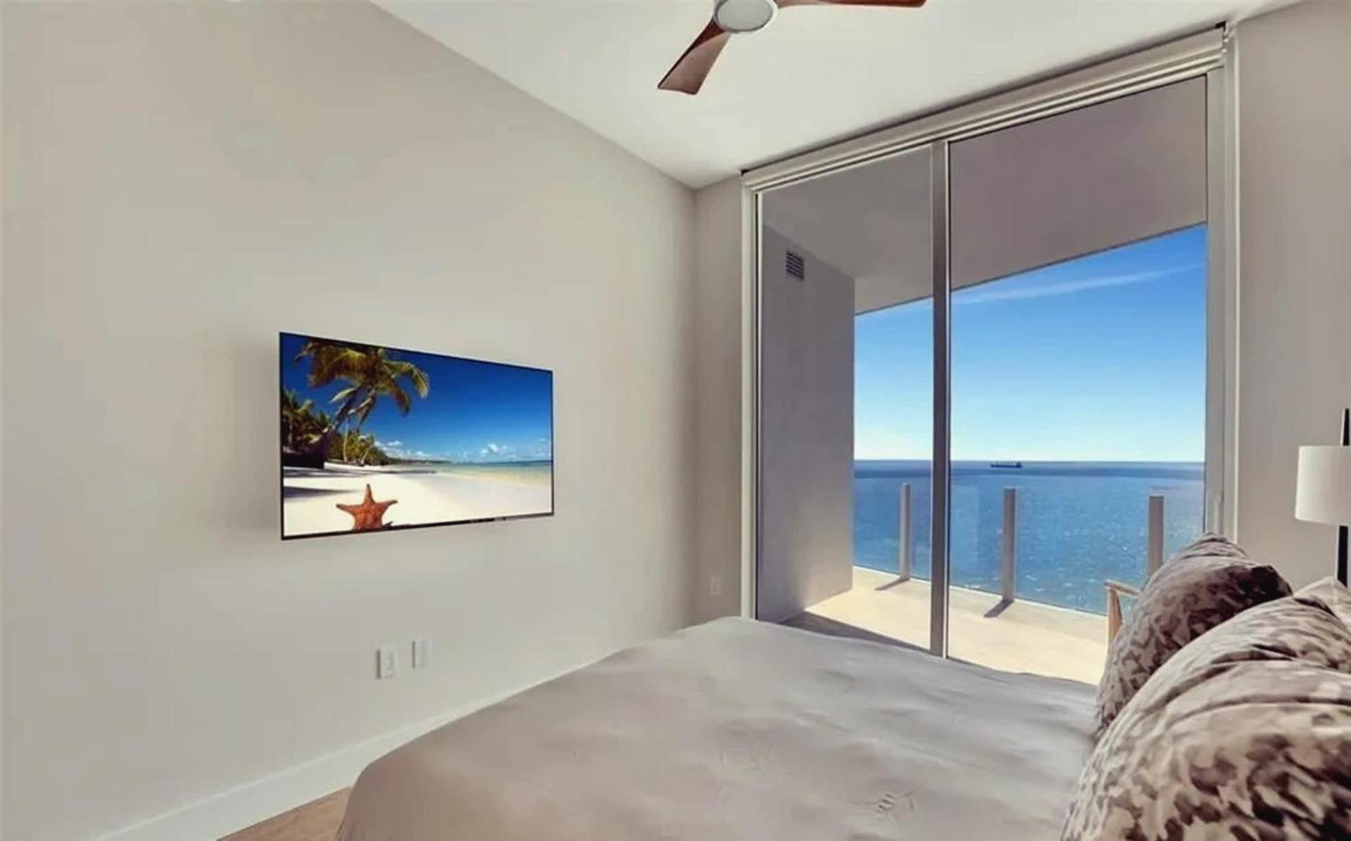 Four Bedroom 5-star Beachfront Living