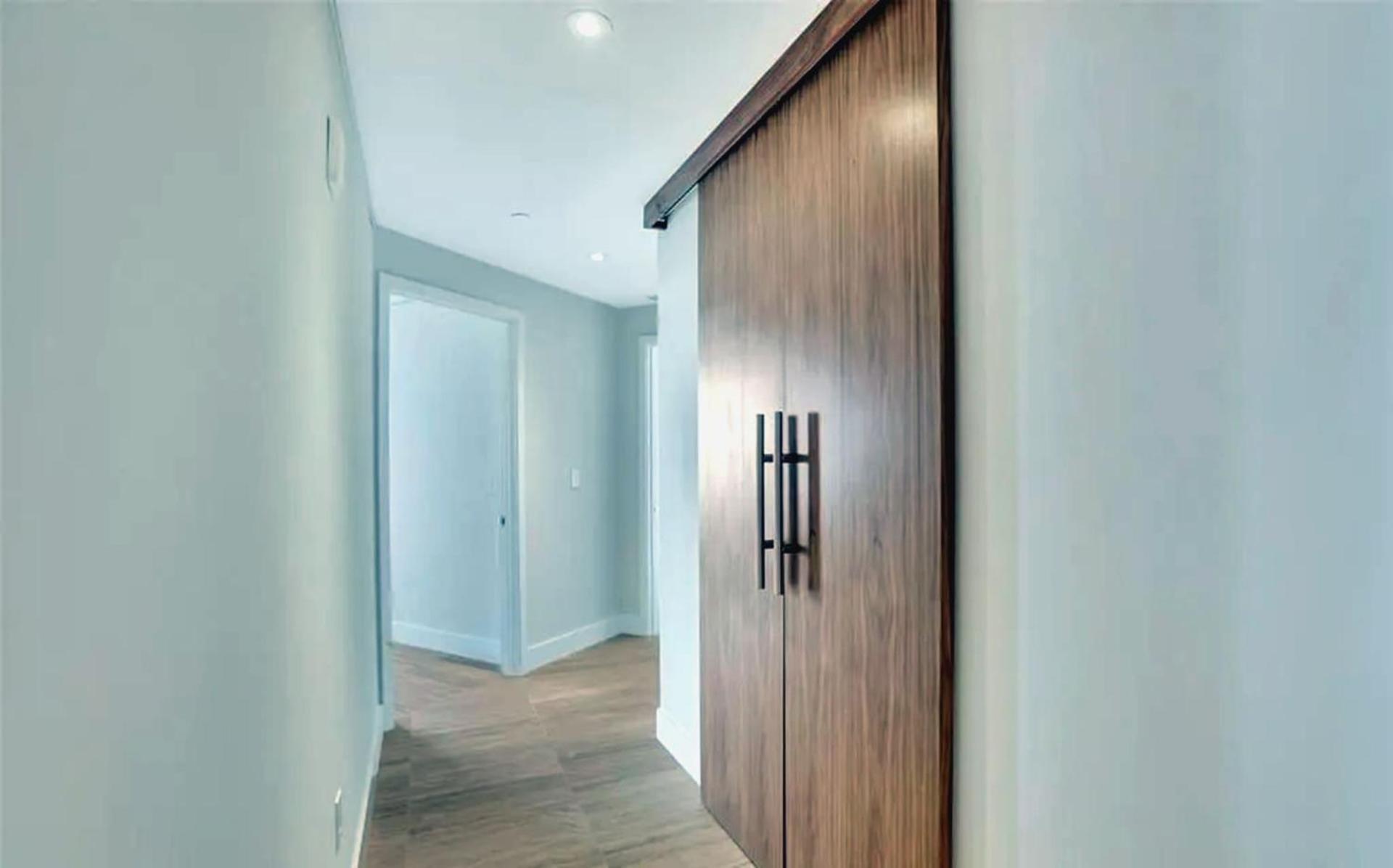 Four Bedroom 5-star Beachfront Living