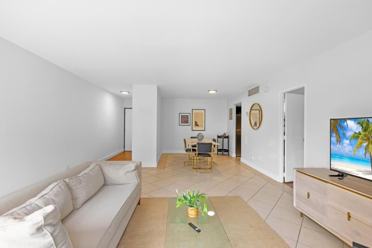 Schubert #308 Apartment