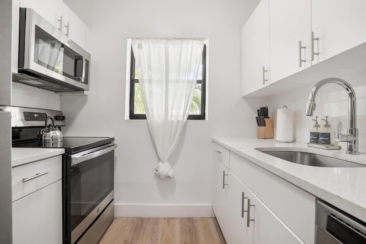 Vivaldi #201 Apartment