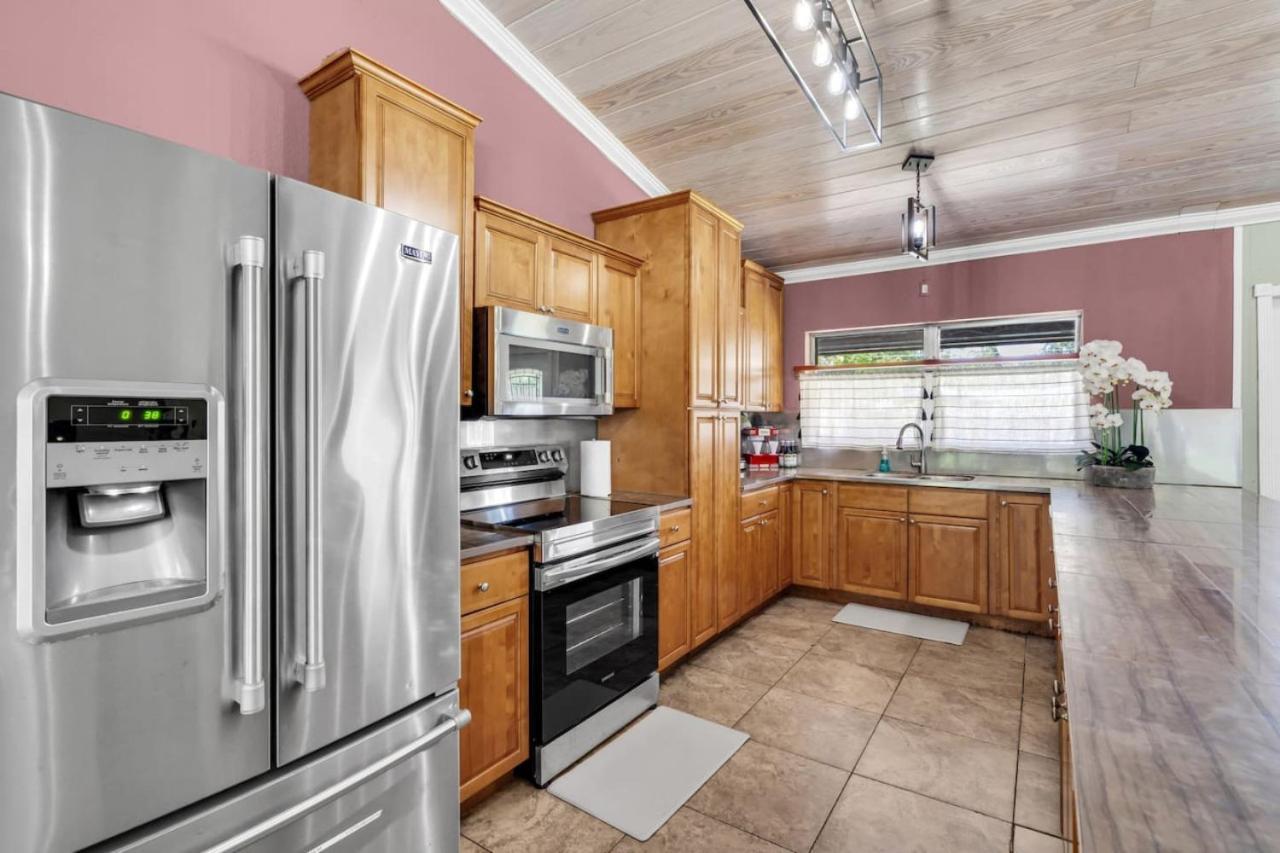 Spacious With Pool For 8 People Fort Lauderdale