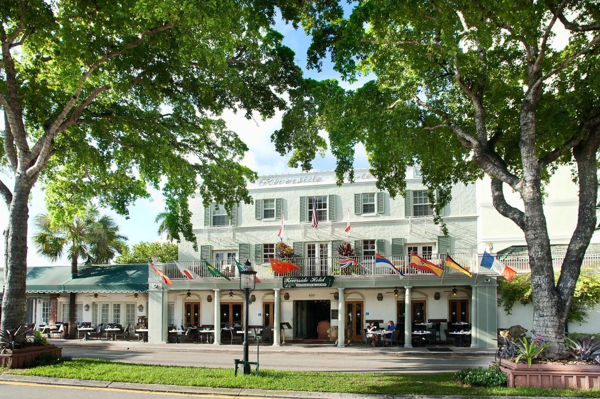 Hotel Riverside