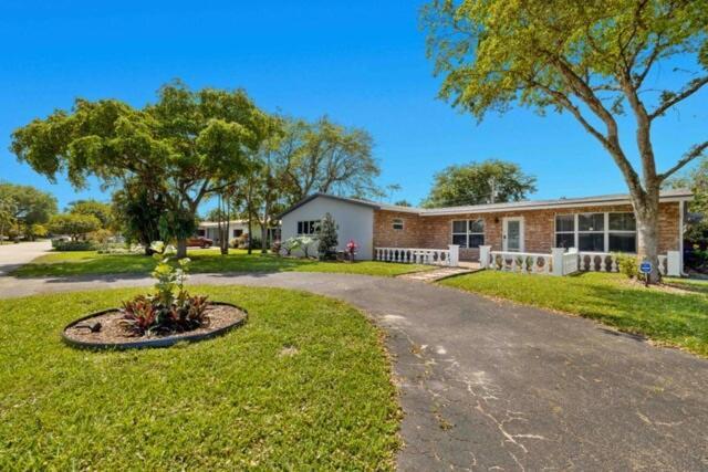 Spacious Pool Mins To Beach,airport,pets Ok * Fort Lauderdale