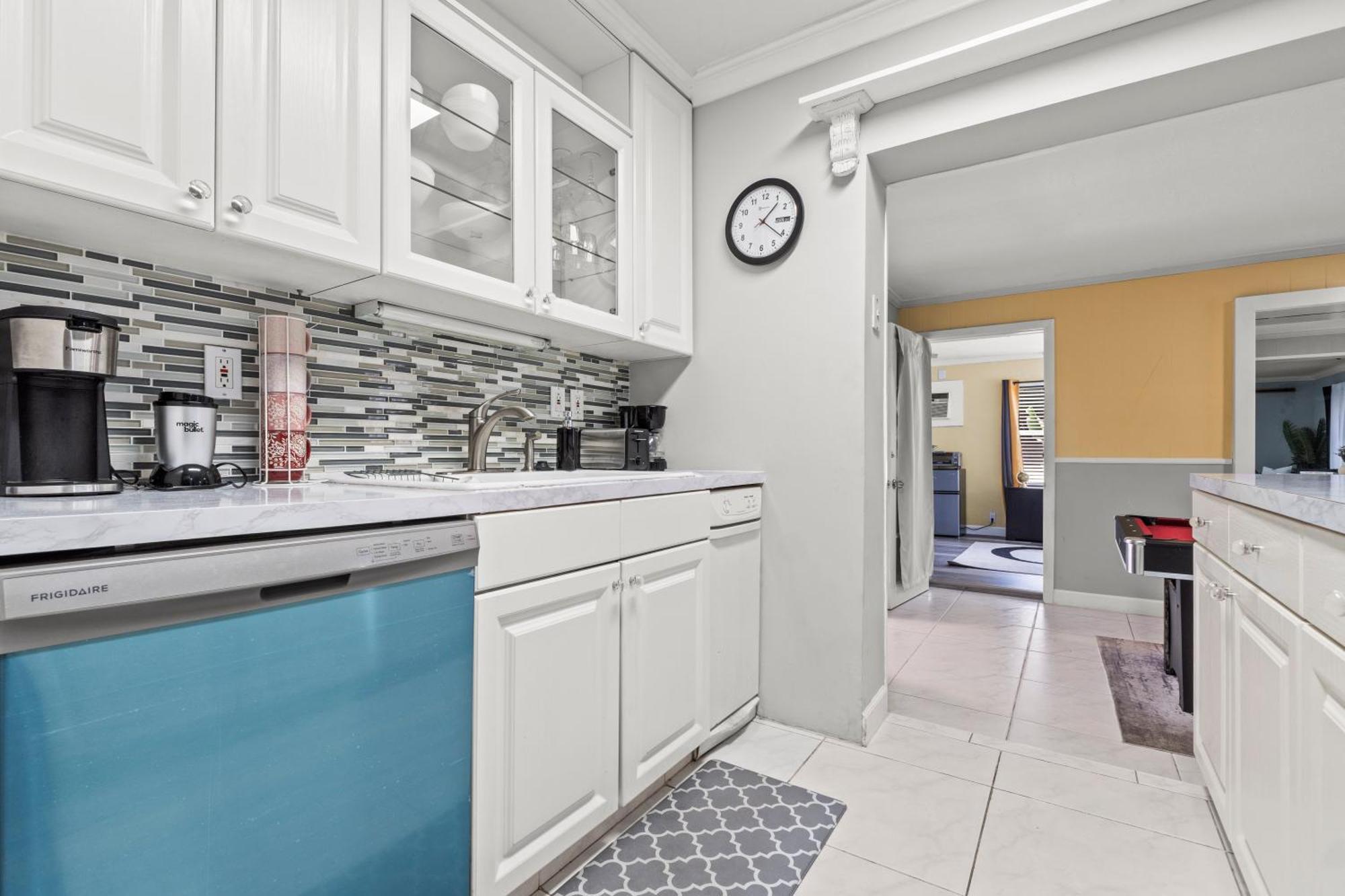 Lauderdale Retreat Near & Airport