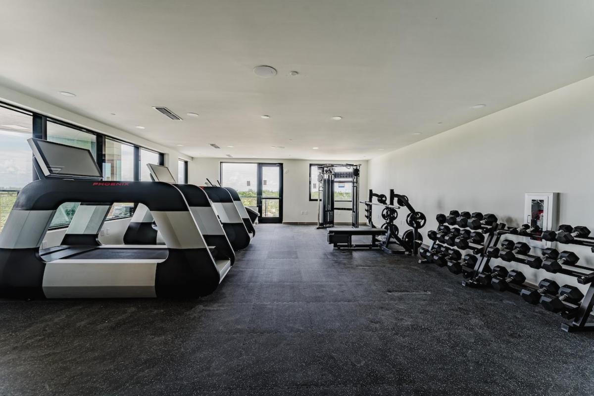 Ultra Luxe In Prime Location Fort Lauderdale