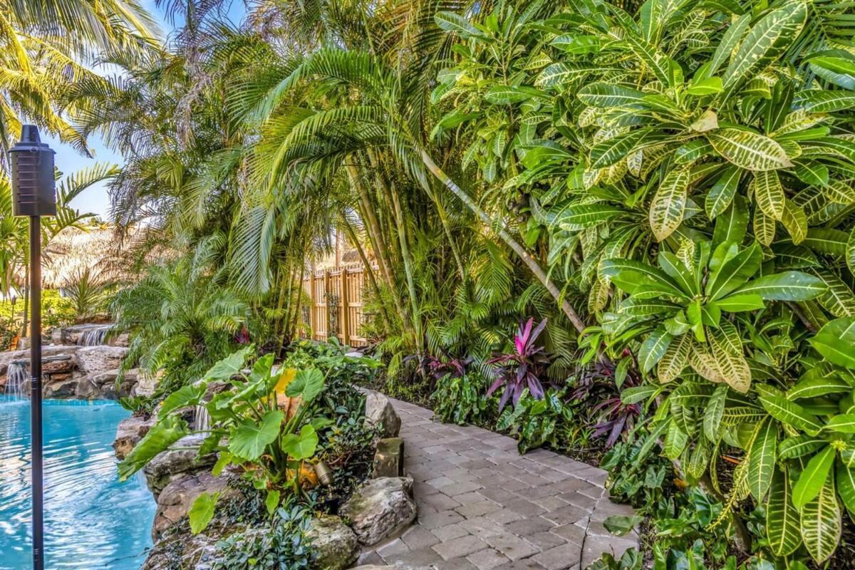 Holiday home New Waterfront Oasis Mins Beach, Eats, Shop Fort Lauderdale