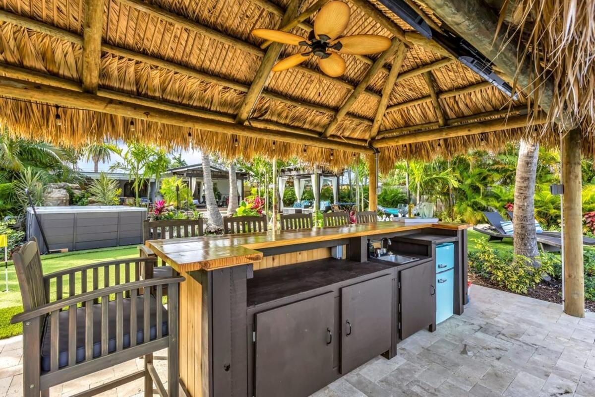 New Waterfront Oasis Mins Beach, Eats, Shop
