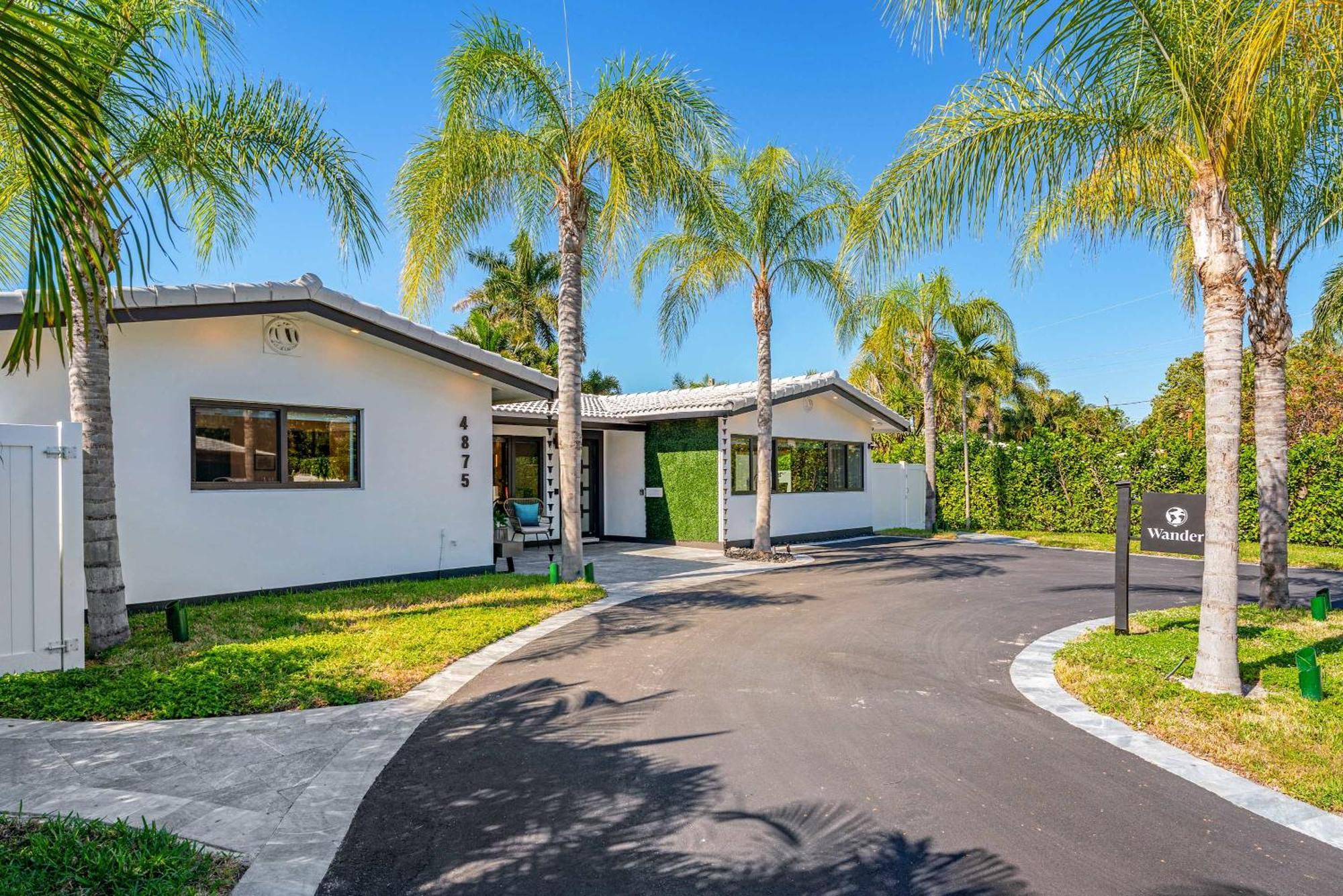 Apartment Lush Florida King Bed Studio - Dog Friendly Oasis Fort Lauderdale