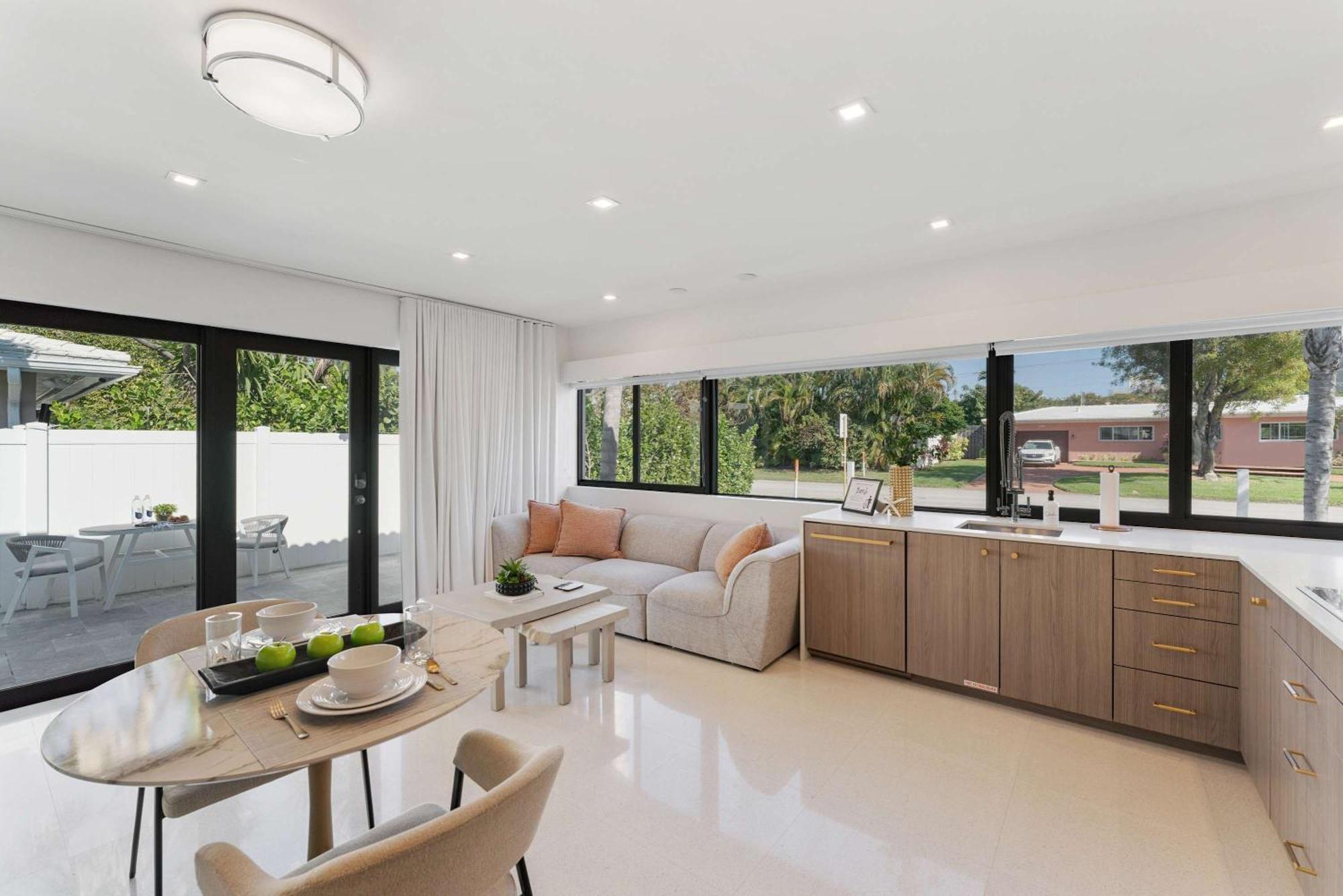 Lush Florida King Bed Studio - Dog Friendly Oasis * Fort Lauderdale