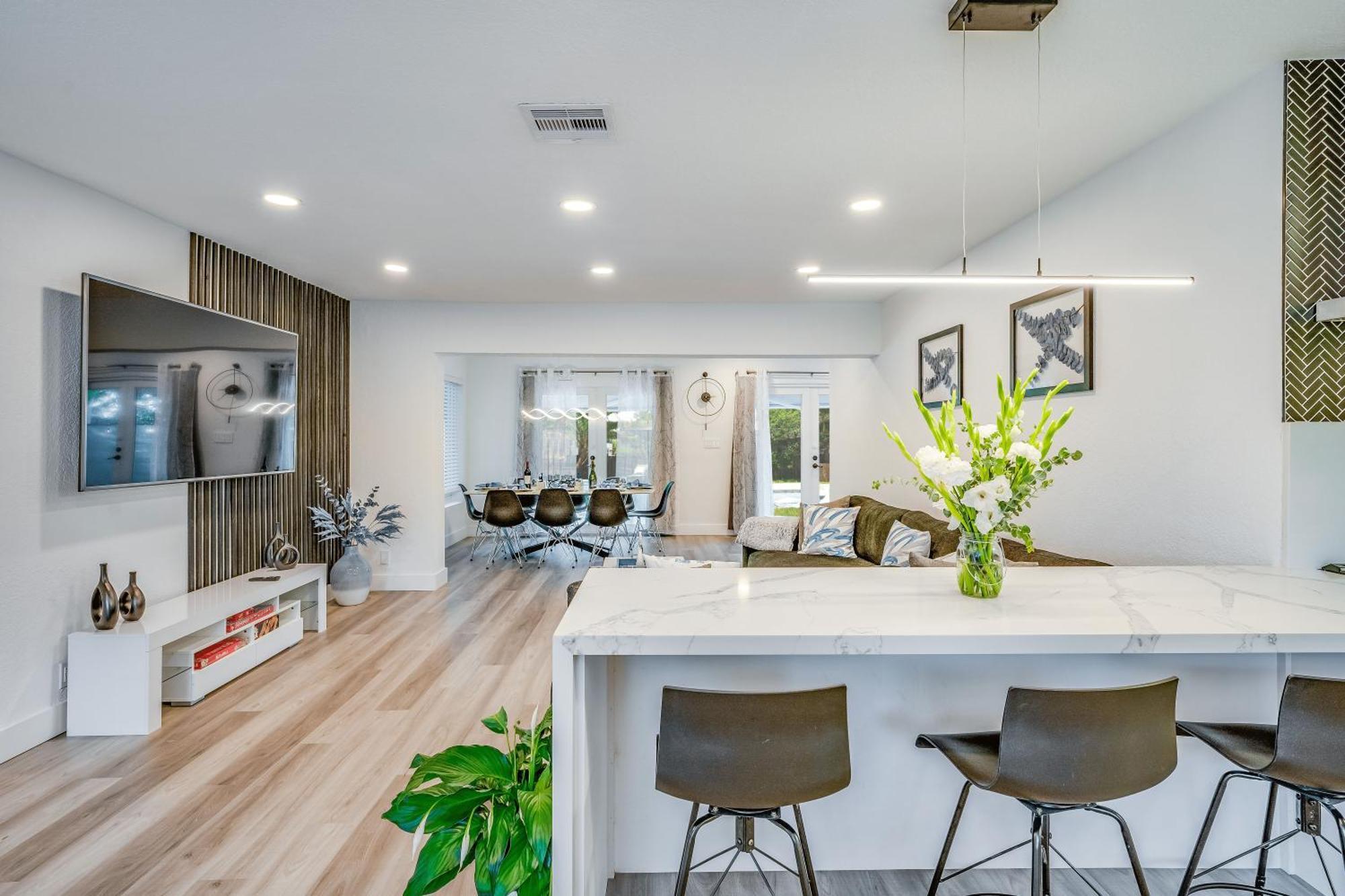 Fox Private Resort-heated Pool, Spa-downtown&beach Villa *
