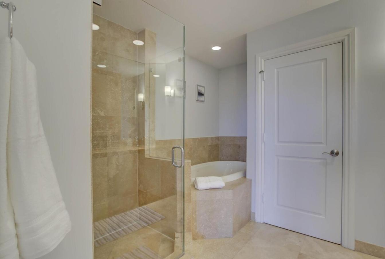 Private Patio Cali King Bed Sleeps 10 * Fort Lauderdale